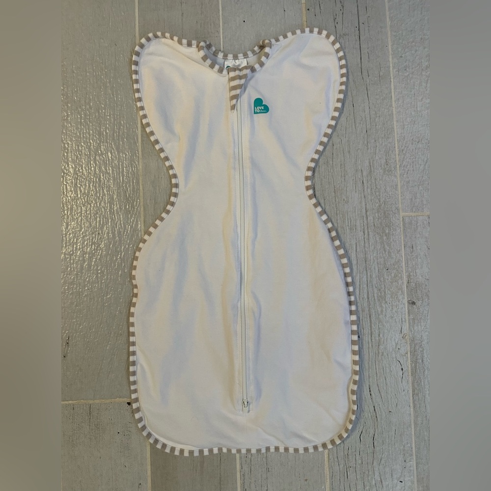 LOVE TO DREAM White Swaddle Up Organic Zip Up Arms Up Swaddle - Small - 1.0 TOG